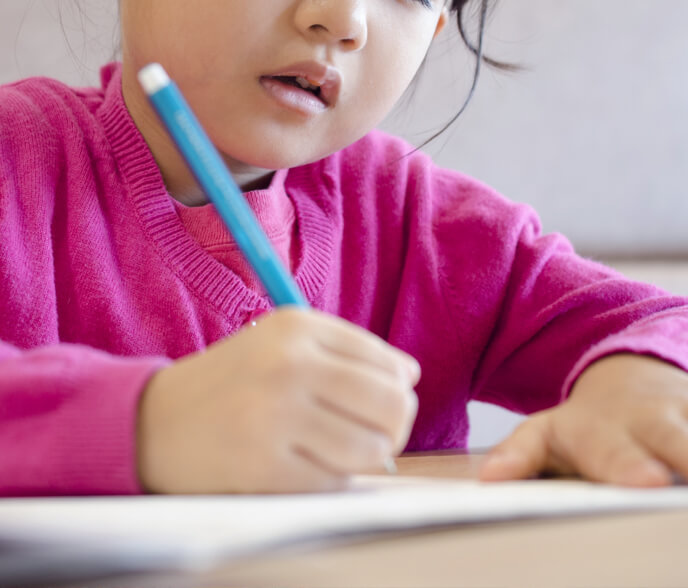 勉強する子ども